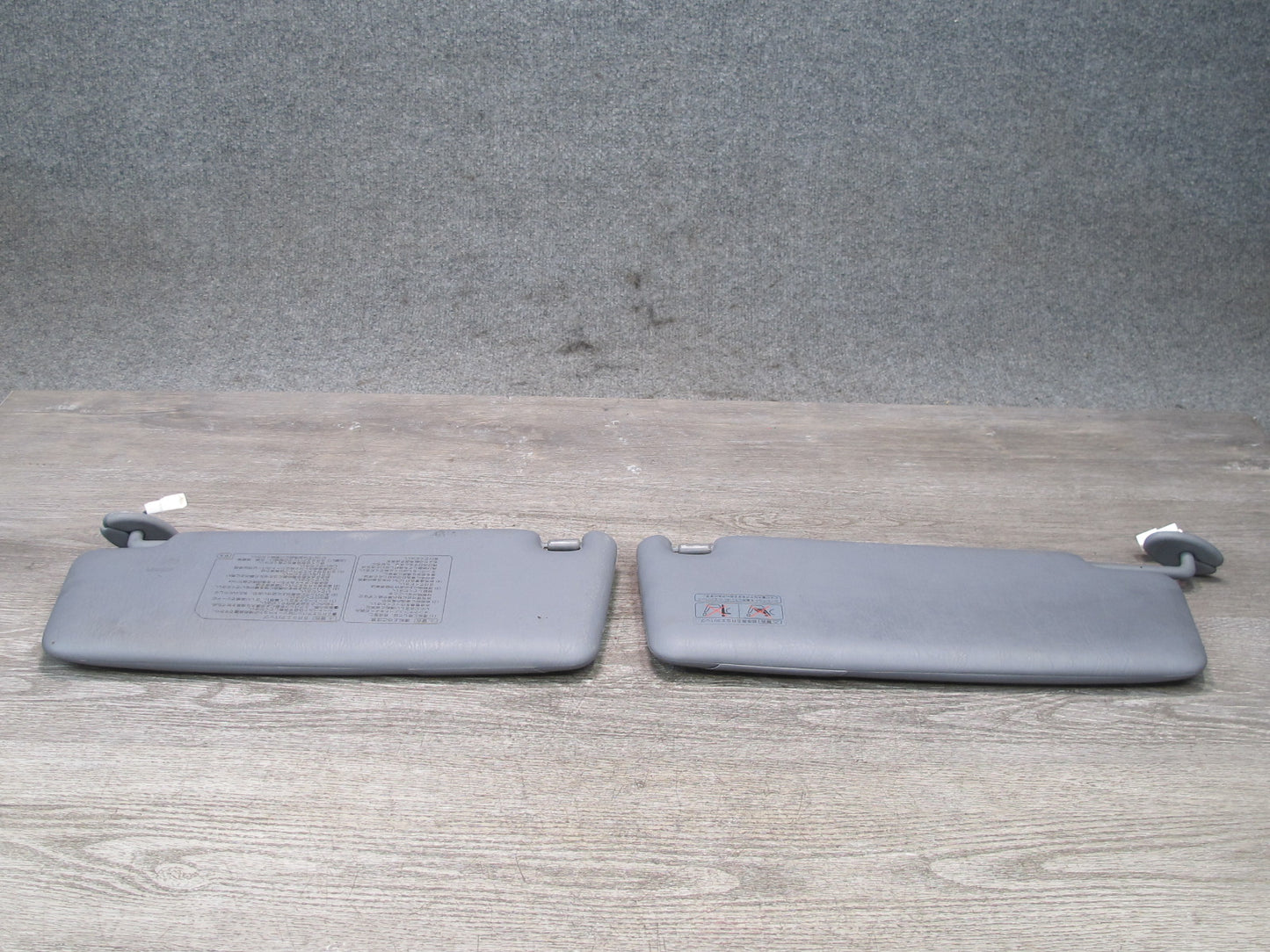95-97 Toyota Celsior Lexus LS400 UCF20 Front Left & Right Sun Visor Set Gray OEM