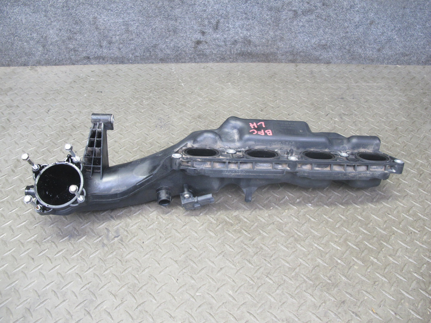 11-13 BMW F01 F07 F10 550I 4.4L N63 Left & Right Engine Intake Manifold Set OEM