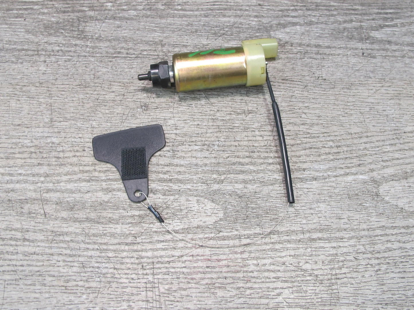 93-00 Toyota Celsior Lexus LS400 Fuel Door Lock Latch Release Actuator Motor OEM