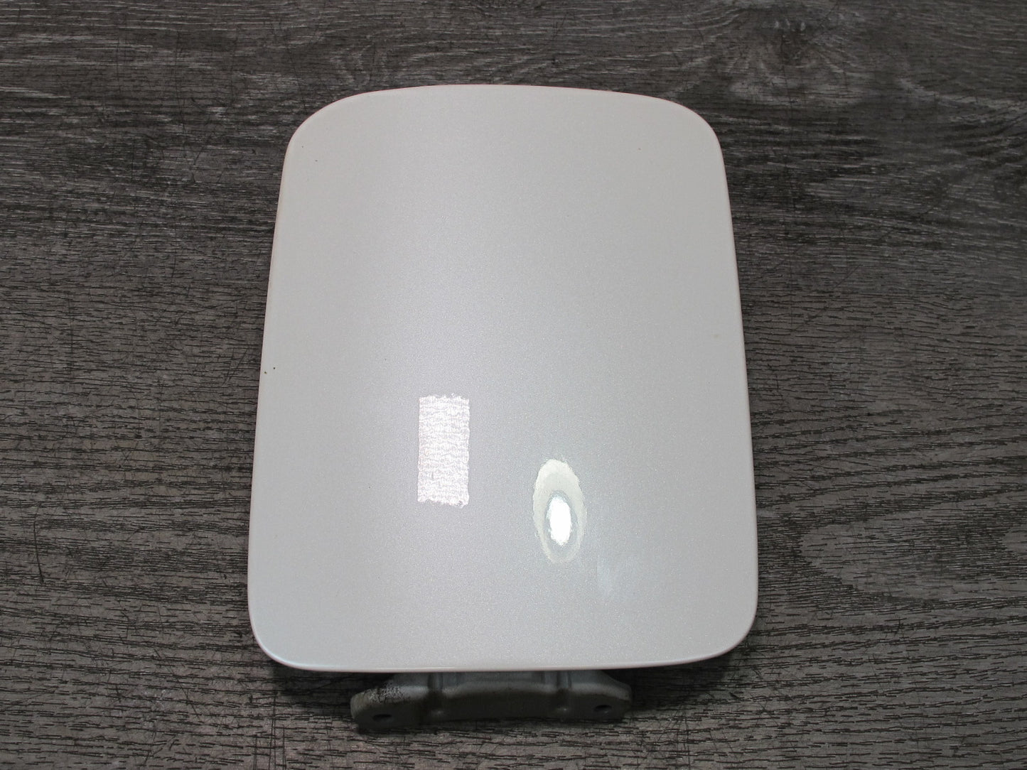 95-97 Toyota Celsior Lexus LS400 UCF20 Fuel Door Lid Cover White w Housing OEM