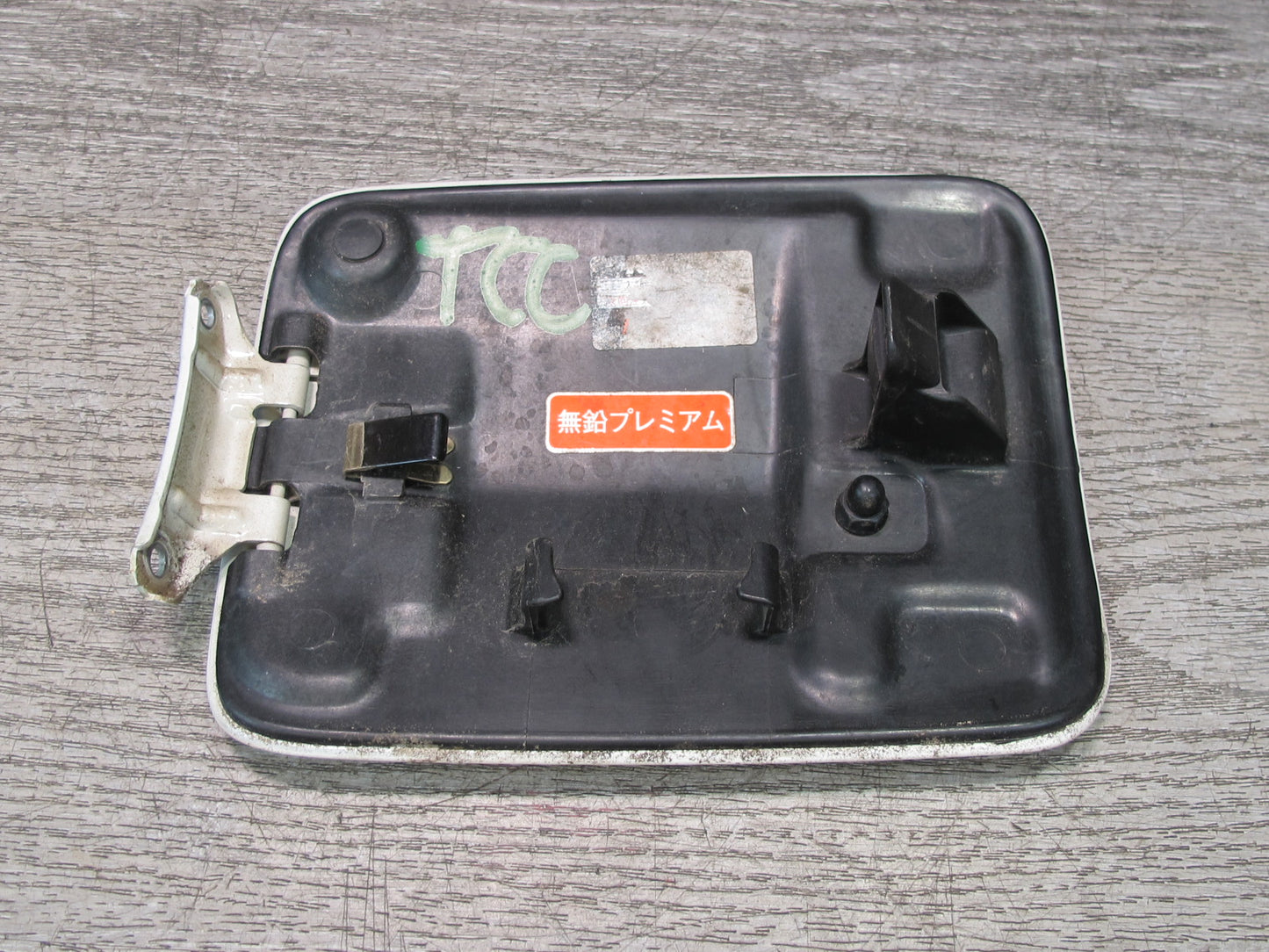 95-97 Toyota Celsior Lexus LS400 UCF20 Fuel Door Lid Cover White w Housing OEM