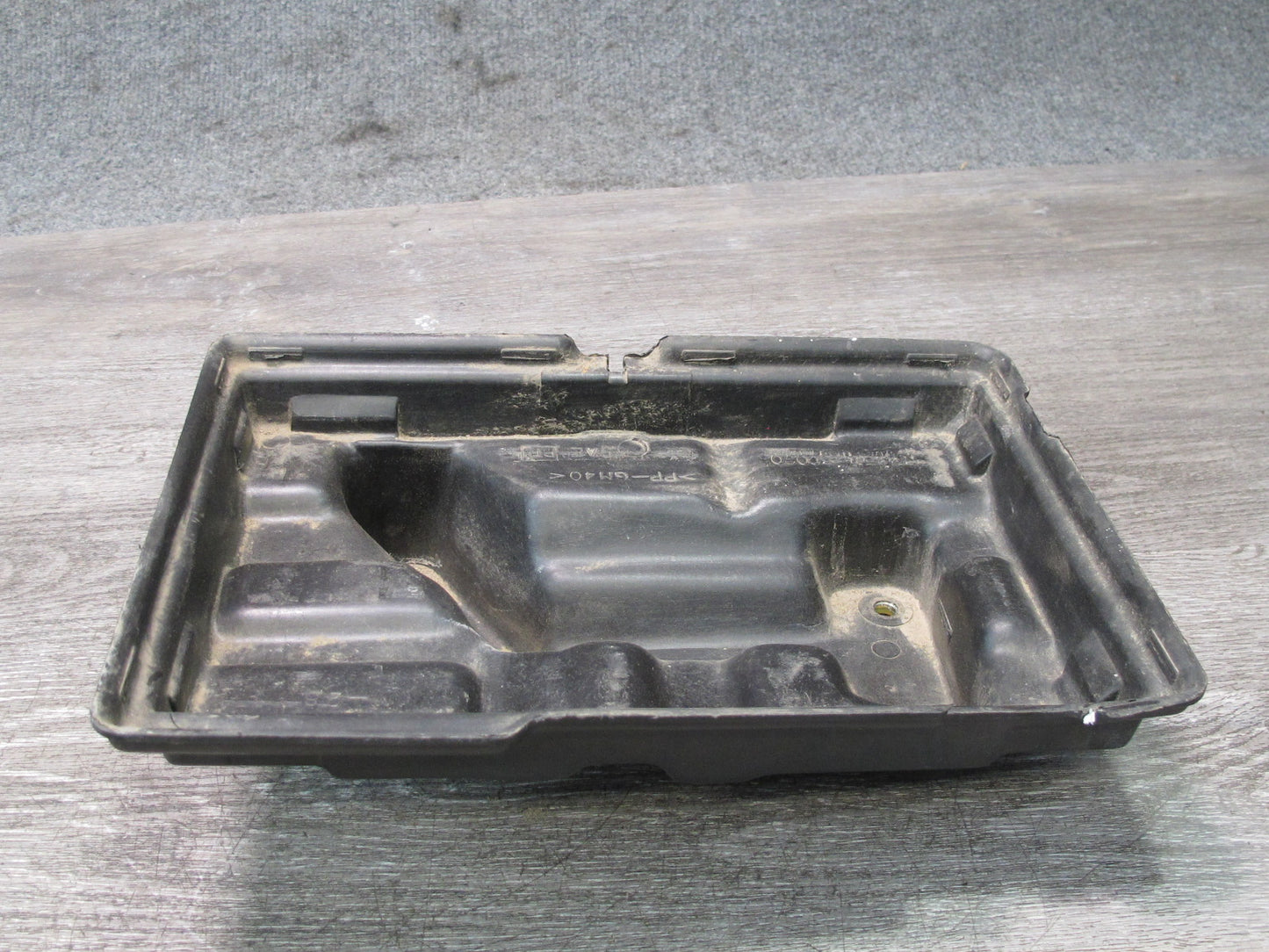 95-00 Toyota Celsior Lexus LS400 UCF20 Battery Tray Holder Bracket Support OEM