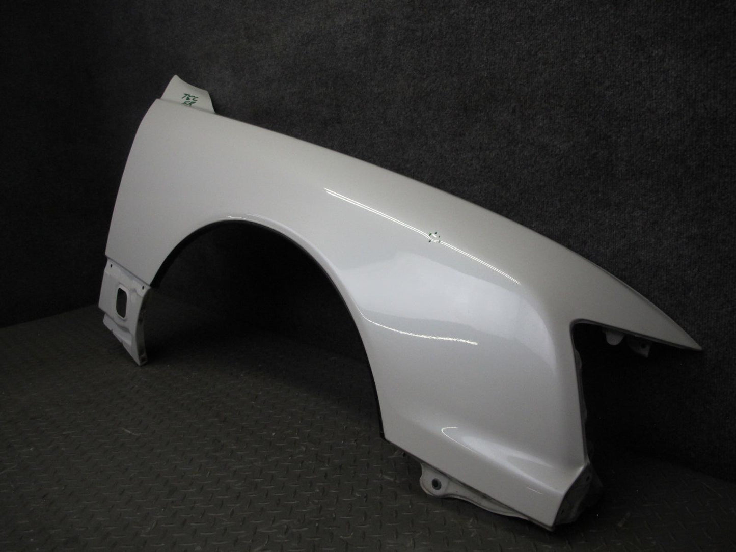 95-97 Toyota Celsior Lexus LS400 Front Right Fender Shell Panel Cover White OEM