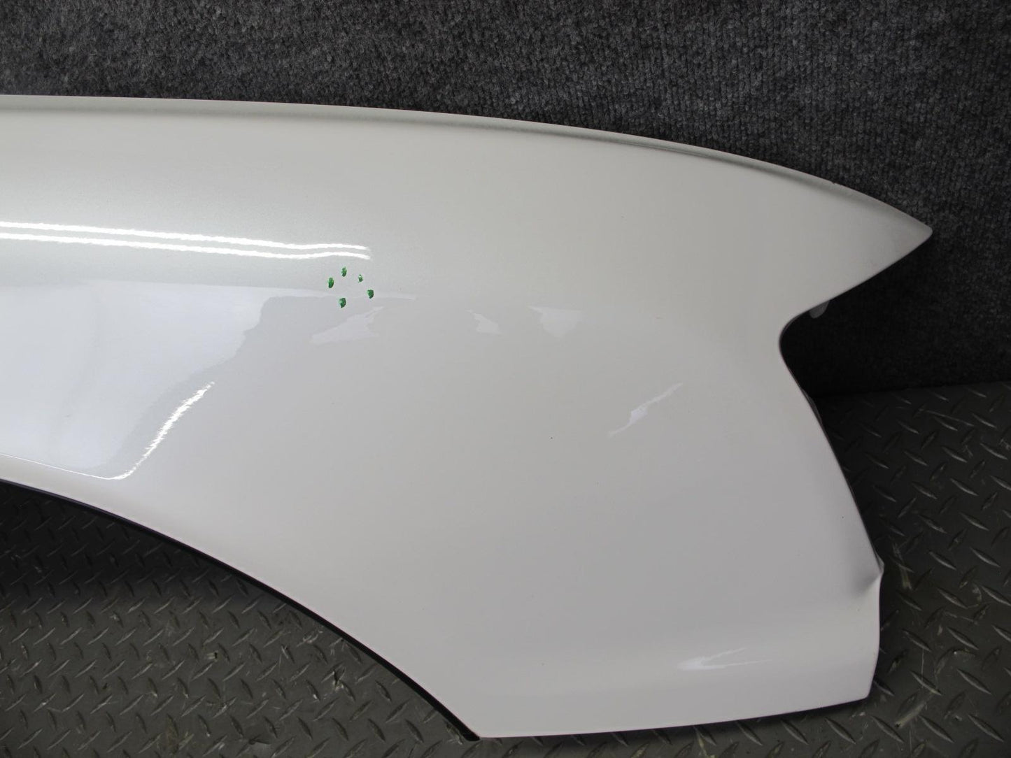 95-97 Toyota Celsior Lexus LS400 Front Right Fender Shell Panel Cover White OEM