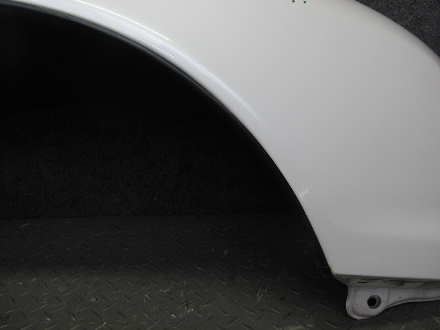 95-97 Toyota Celsior Lexus LS400 Front Right Fender Shell Panel Cover White OEM