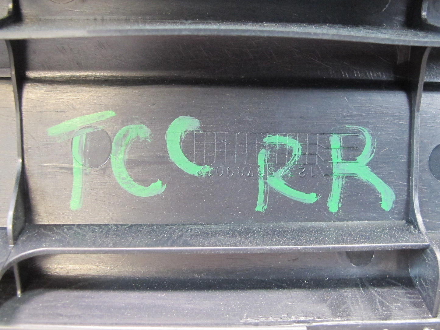 95-00 Toyota Celsior Lexus LS400 Rear Door Scuff Sill Plate Trim Set Black OEM