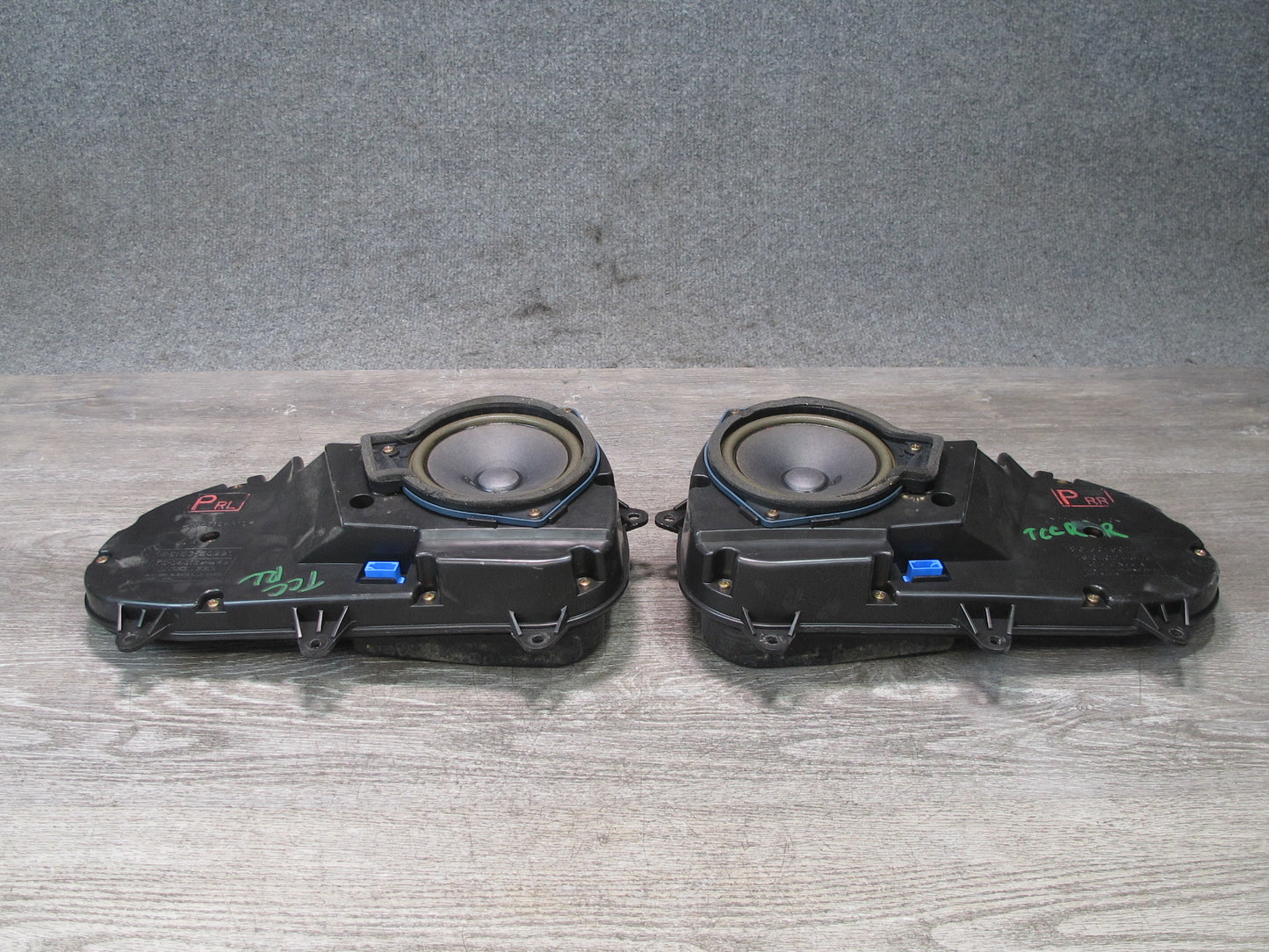 95-00 Toyota Celsior Lexus LS400 UCF20 Rear Left & Right Door Speaker Set OEM