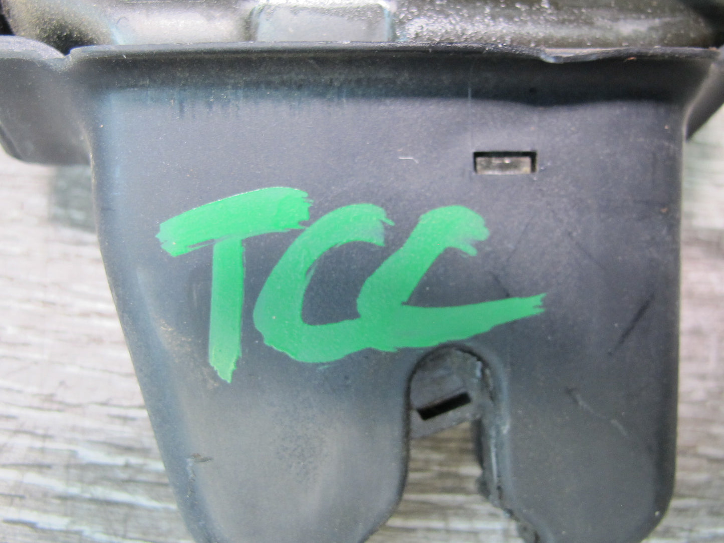 95-97 Toyota Celsior Lexus LS400 UCF20 Rear Trunk Lid Lock Latch Actuator OEM