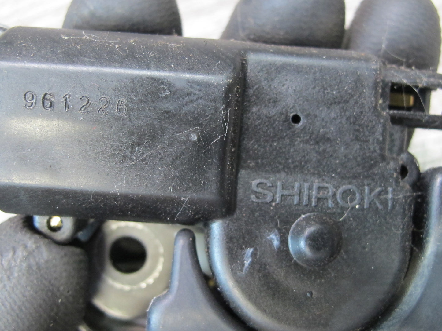 95-97 Toyota Celsior Lexus LS400 UCF20 Rear Trunk Lid Lock Latch Actuator OEM