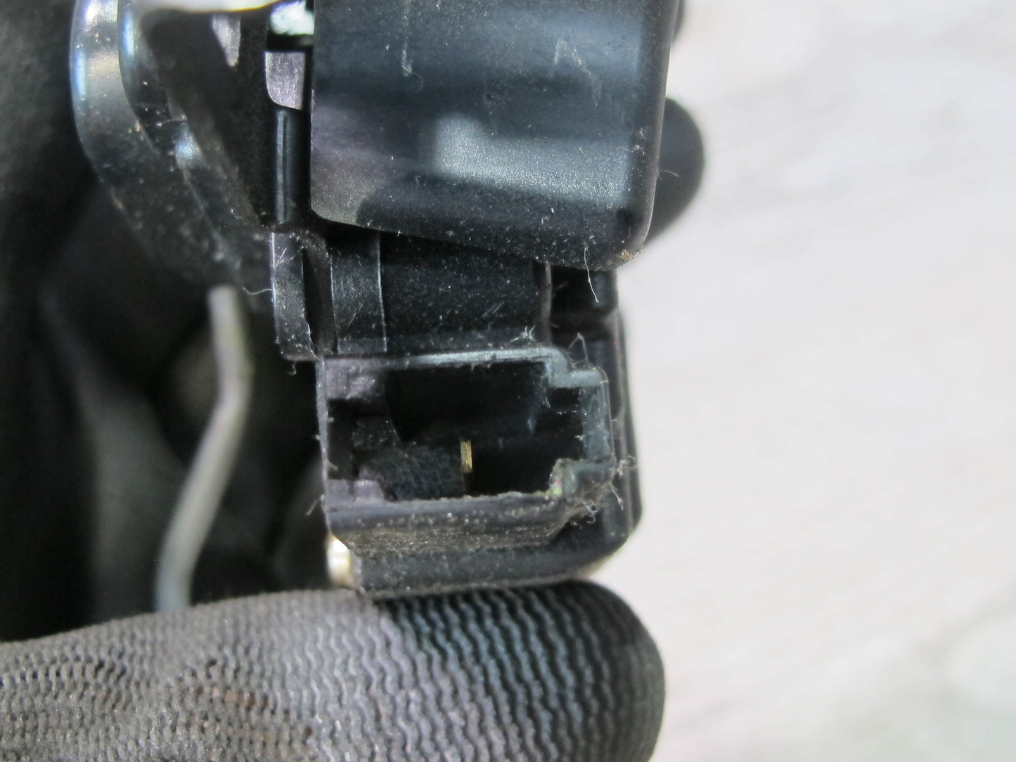 95-97 Toyota Celsior Lexus LS400 UCF20 Rear Trunk Lid Lock Latch Actuator OEM