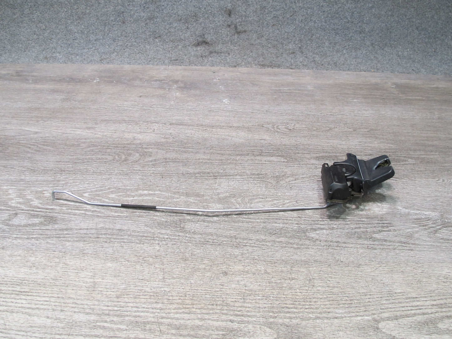 95-97 Toyota Celsior Lexus LS400 UCF20 Rear Trunk Lid Lock Latch Actuator OEM