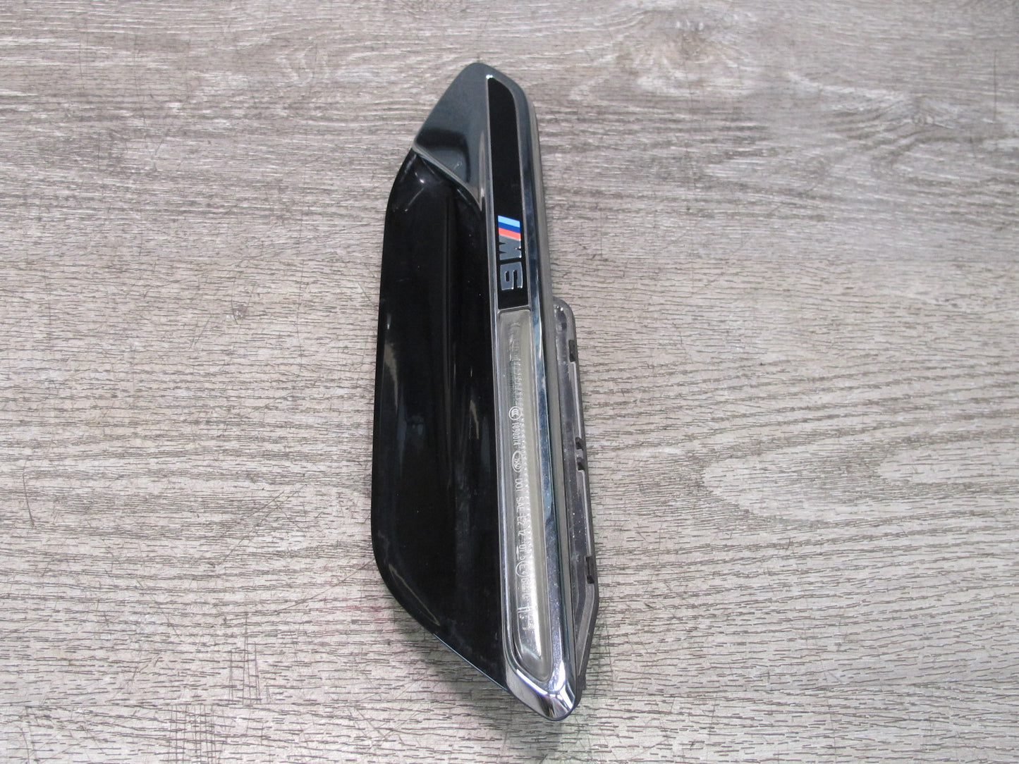 2012-2018 BMW F12 F13 M6 S63T Left Driver Side Fender Turn Signal Light Trim