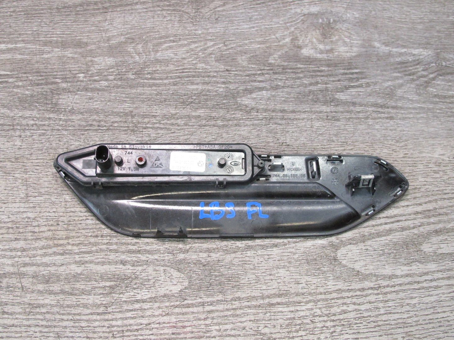 2012-2018 BMW F12 F13 M6 S63T Left Driver Side Fender Turn Signal Light Trim