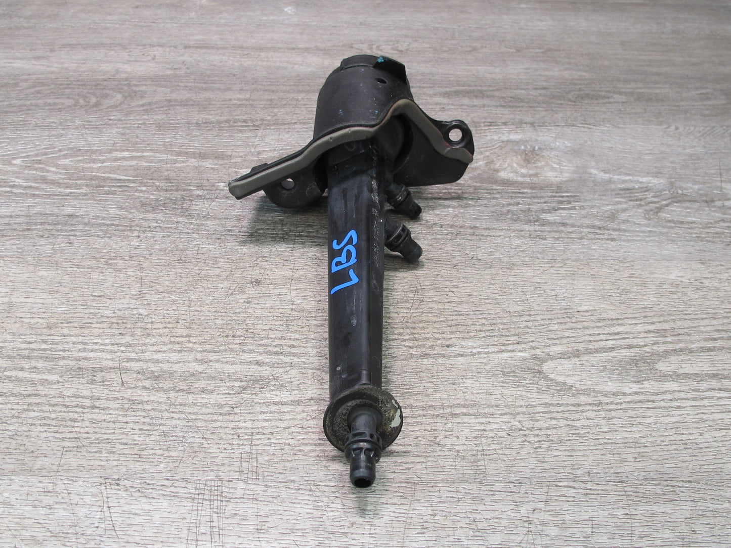 2012-2018 BMW F12 F13 F06 M6 Radiator Coolant Overflow Tank Filler Neck