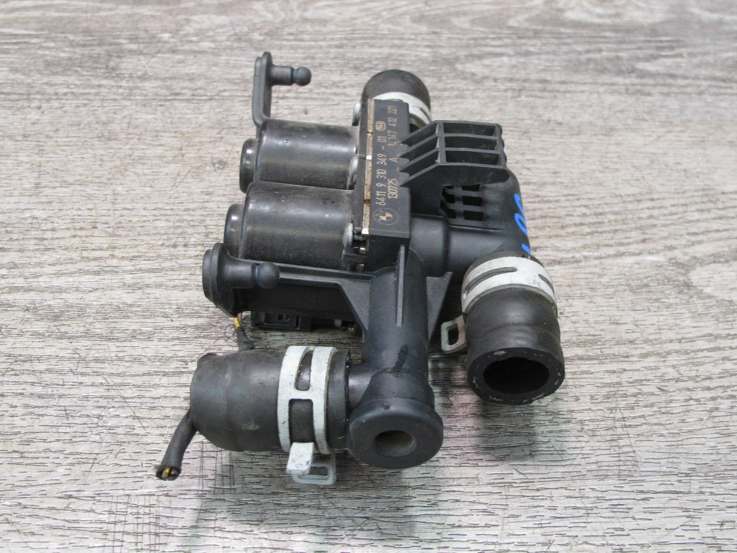 2012-2018 BMW F12 F13 F06 M6 Water Coolant Hvac Heater Control Valve