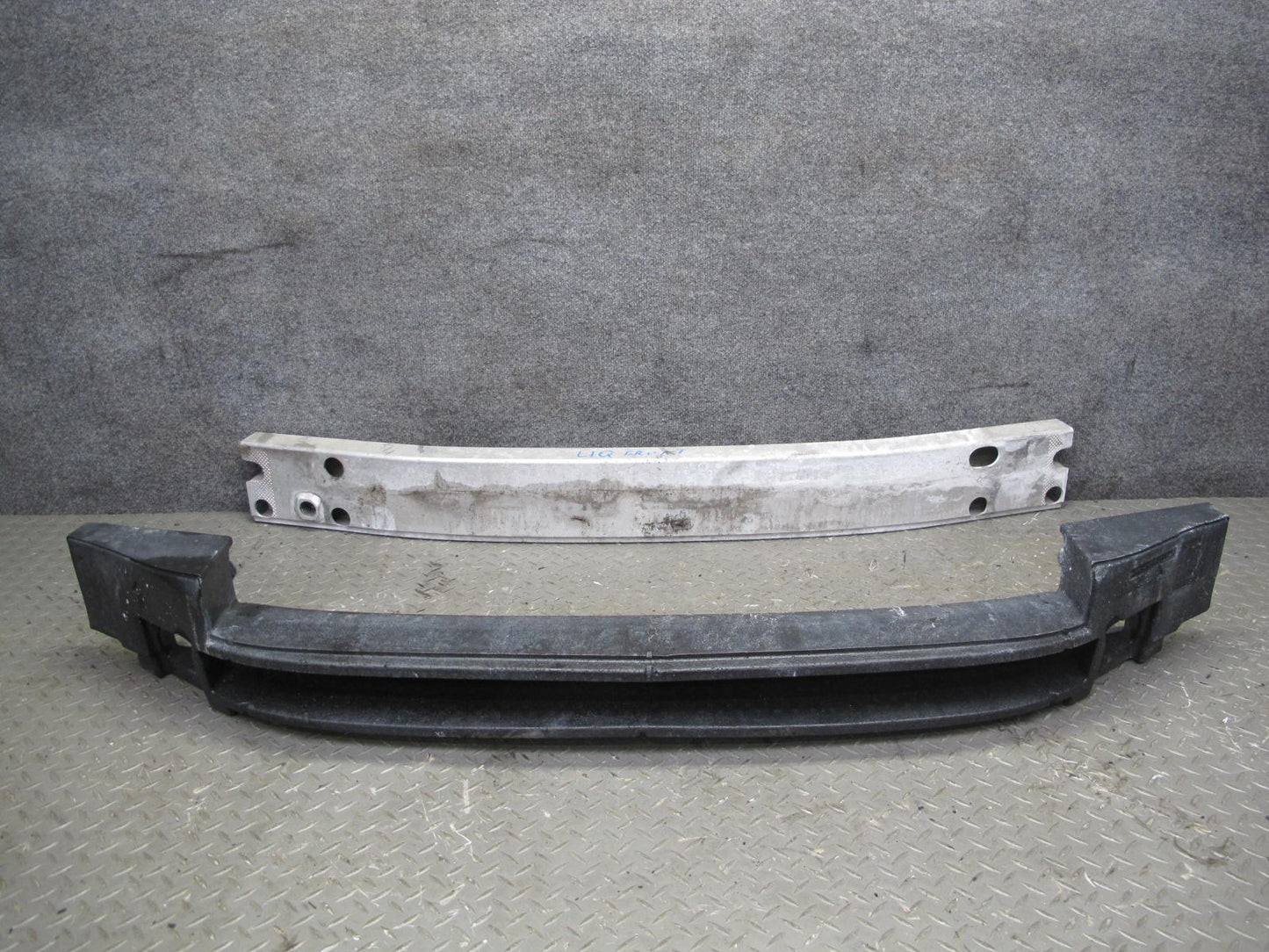 2013-2015 Infiniti JX35 QX60 Front Bumper Reinforcement Impact Crash Bar w Foam