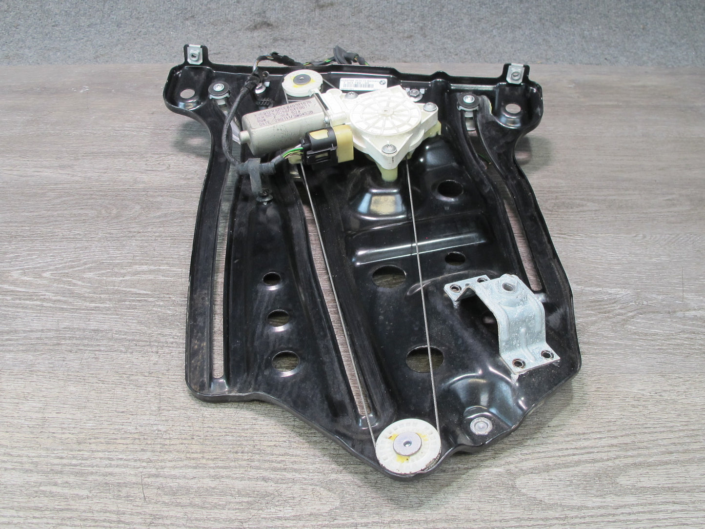 2012-2018 BMW F12 M6 Rear Right Side Quarter Window Regulator W/ Motor