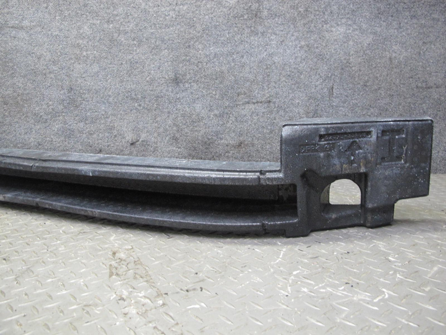 2013-2015 Infiniti JX35 QX60 Front Bumper Reinforcement Impact Crash Bar w Foam