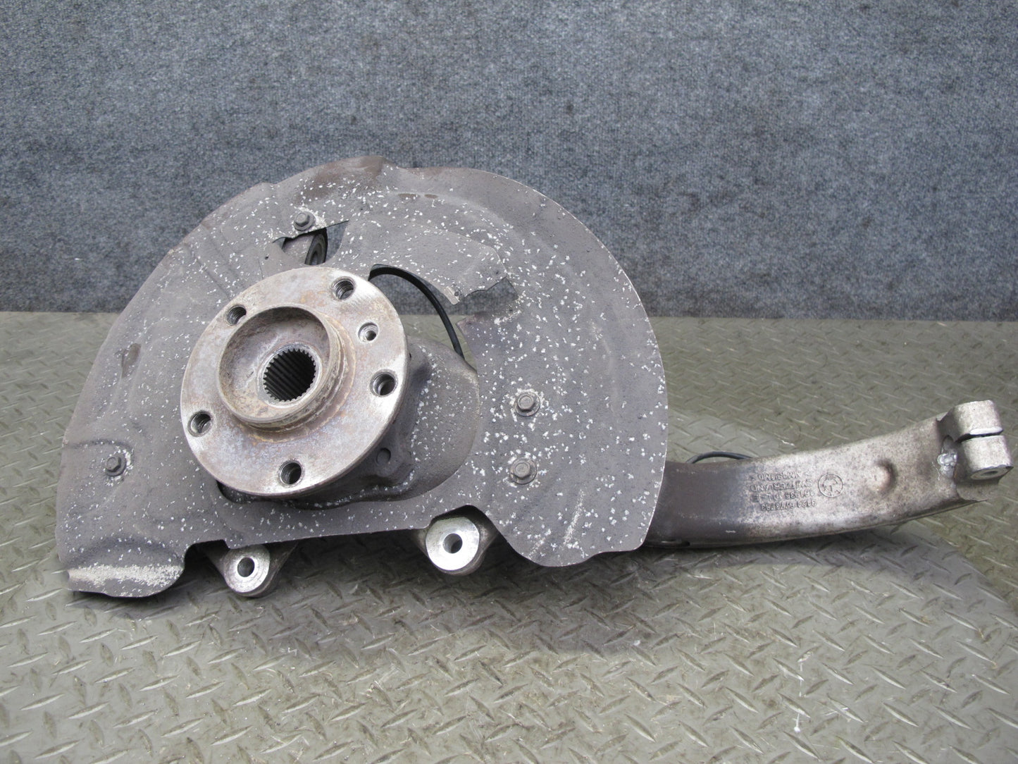 2008-2014 BMW E71 E72 X6 X6M AWD Front Left Spindle Knuckle Wheel Hub Bearing