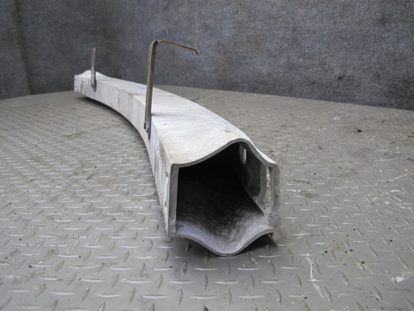 2013-2015 Infiniti JX35 QX60 Rear Bumper Crash Impact Reinforcement Bar w Foam