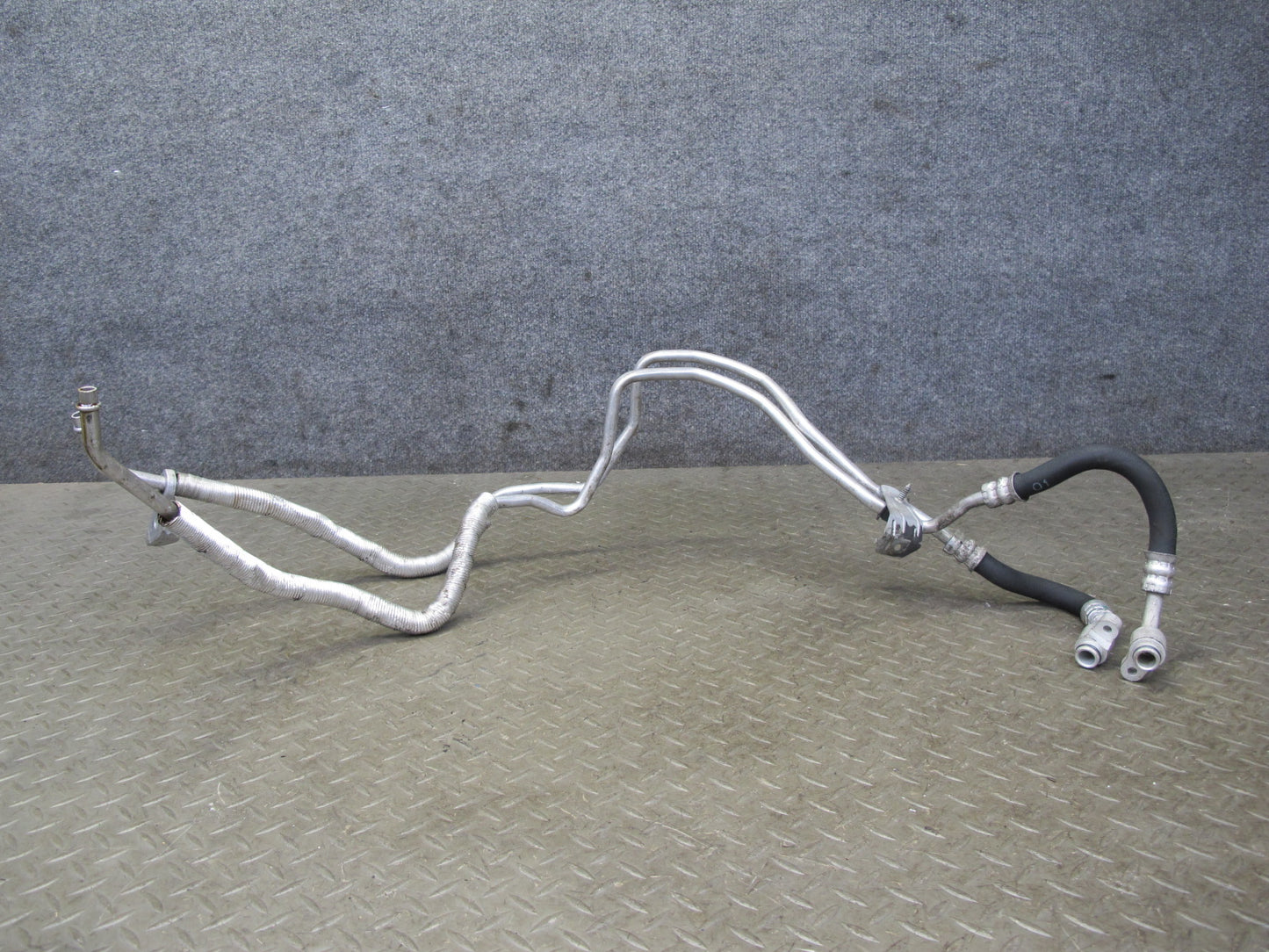 2010-2014 BMW E71 X6M A/T Automatic Transmission Oil Cooler Hose Pipe Line Set