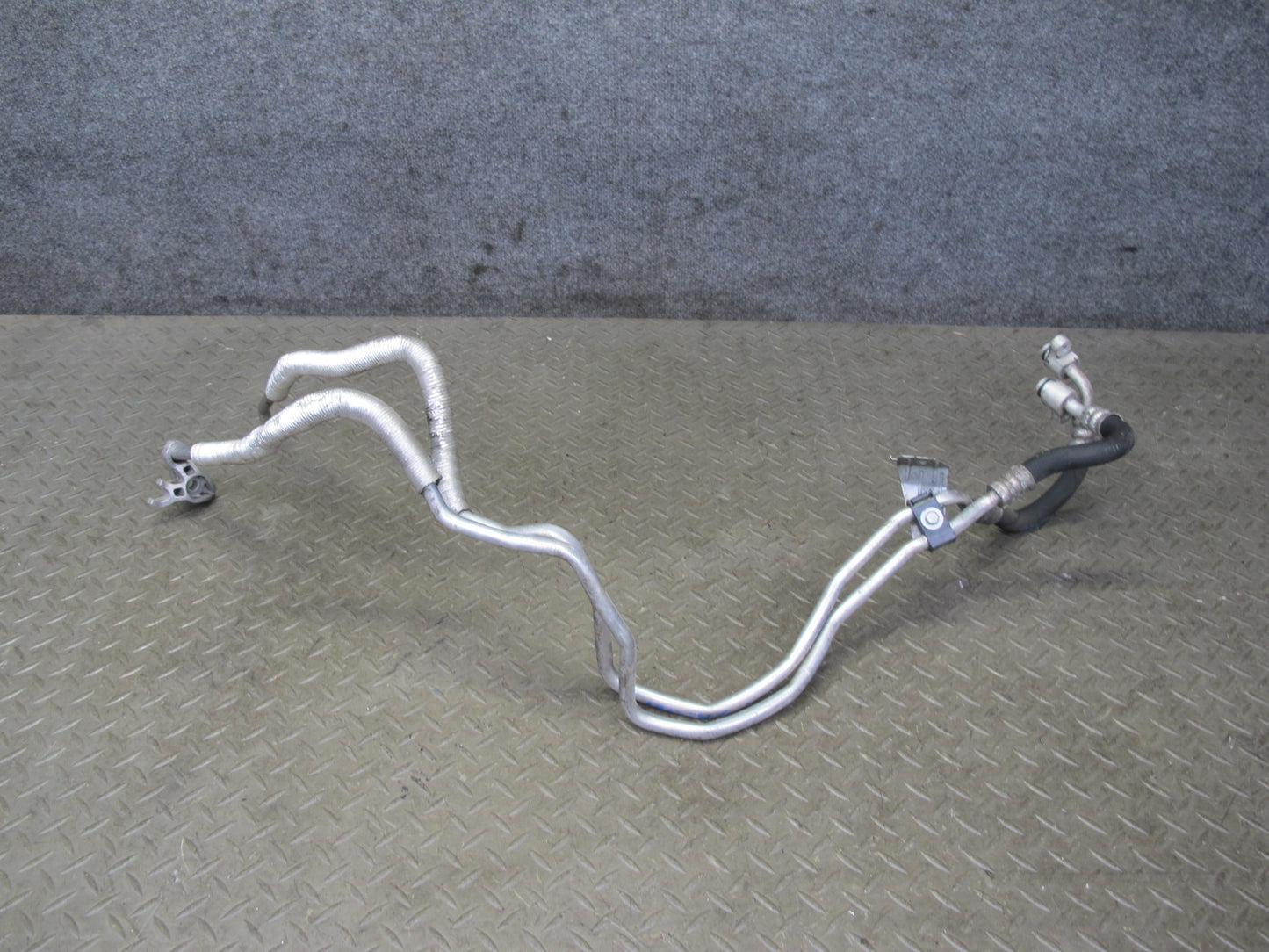 2010-2014 BMW E71 X6M A/T Automatic Transmission Oil Cooler Hose Pipe Line Set