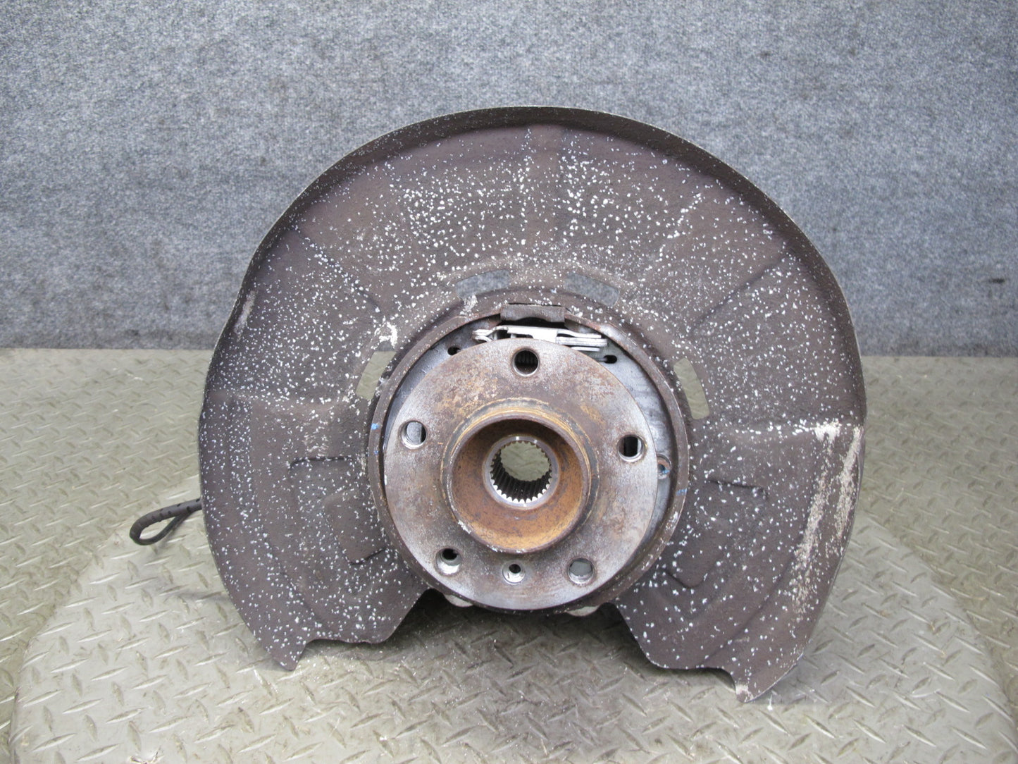 2008-2014 BMW E71 E72 X6 X6M AWD Rear Right Spindle Knuckle Wheel Hub Bearing