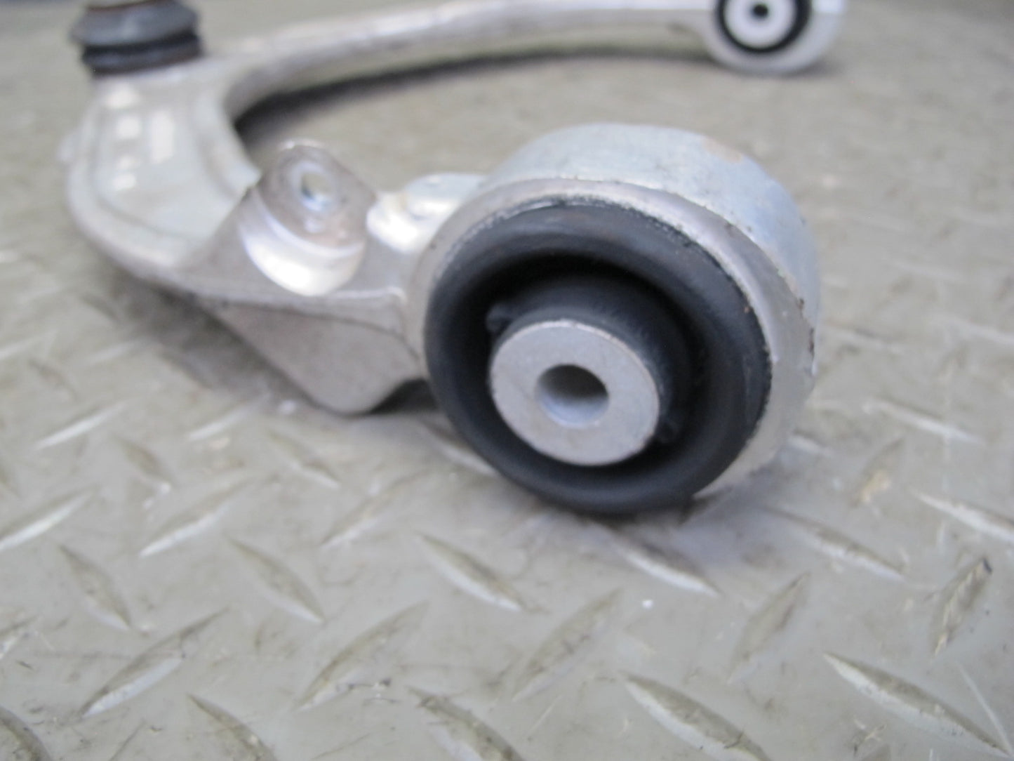 2010-2014 BMW E71 X6M Front Left Suspension Control Arm Set of 4