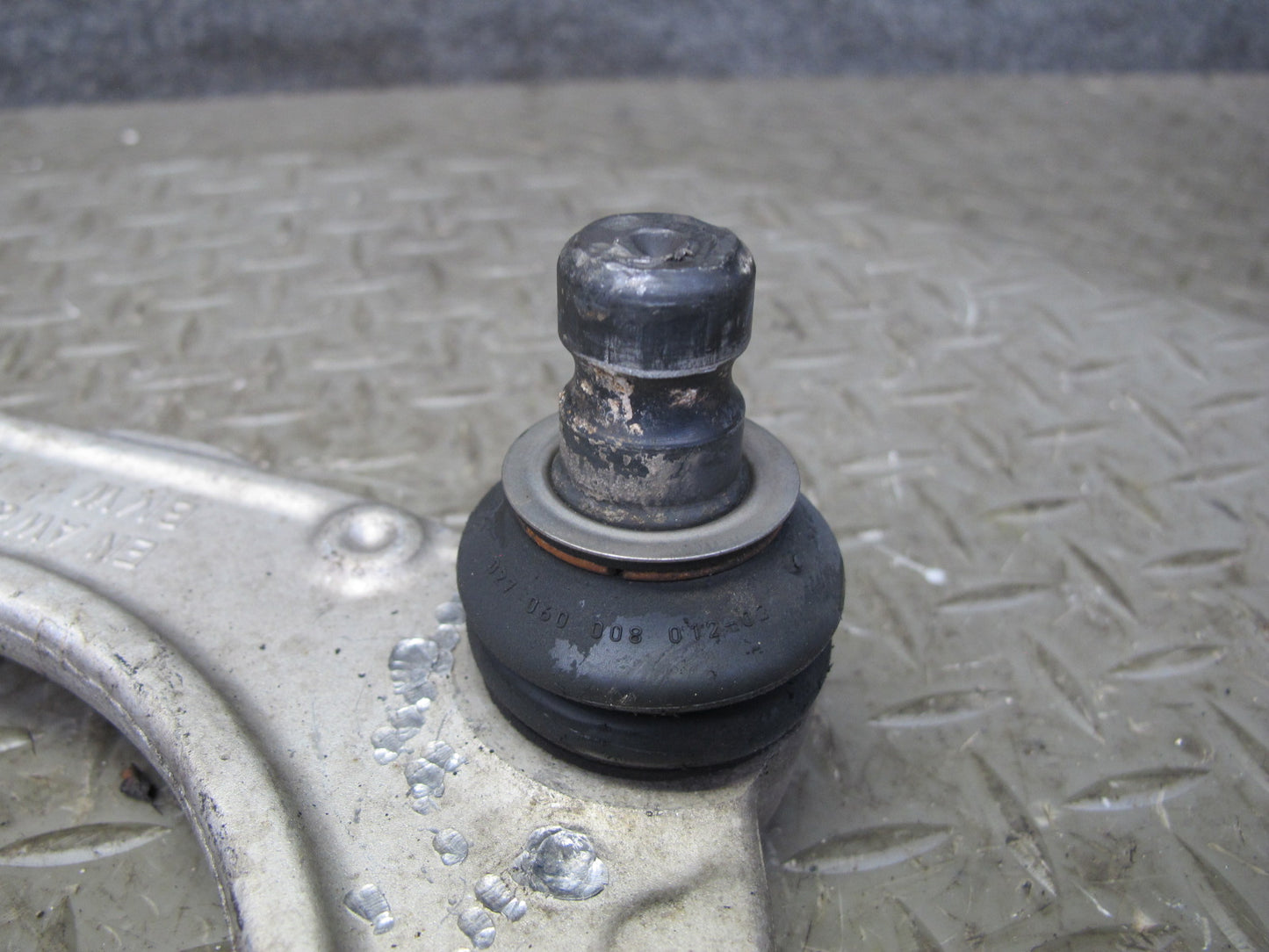 2010-2014 BMW E71 X6M Front Left Suspension Control Arm Set of 4