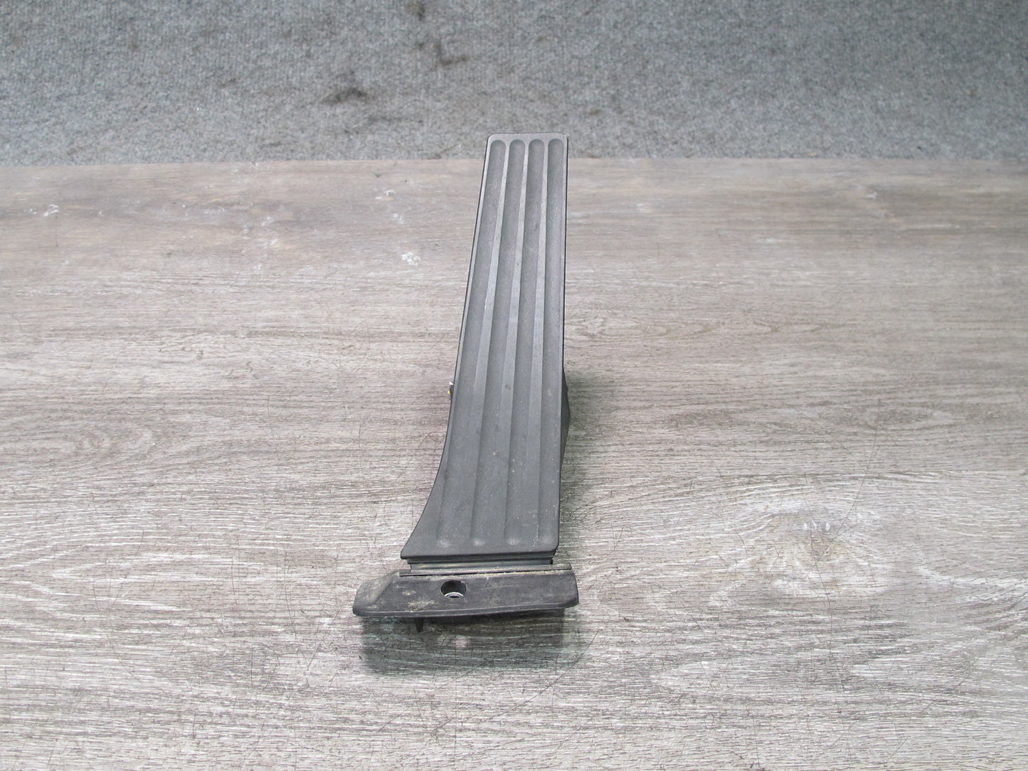 2012-2018 BMW F12 F13 F06 M6 A/T Gas Acceleration Pedal 6860784