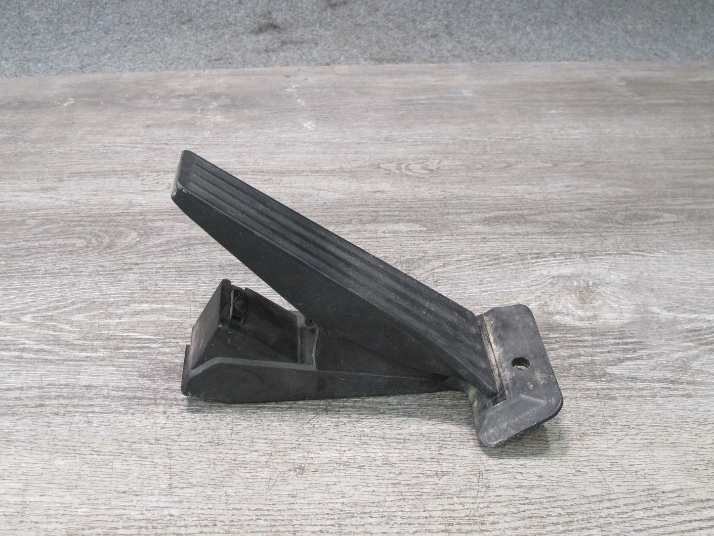 2012-2018 BMW F12 F13 F06 M6 A/T Gas Acceleration Pedal 6860784