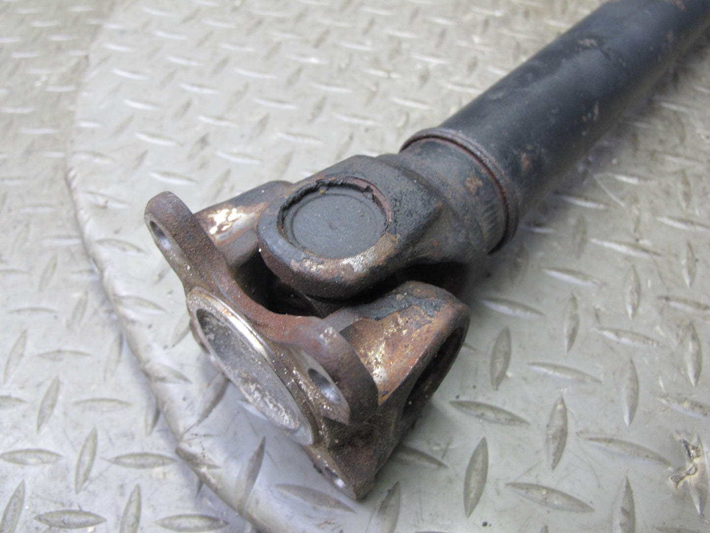 2008-2014 BMW E71 X6 X6M AWD Front Driveshaft Drive Shaft 8605866