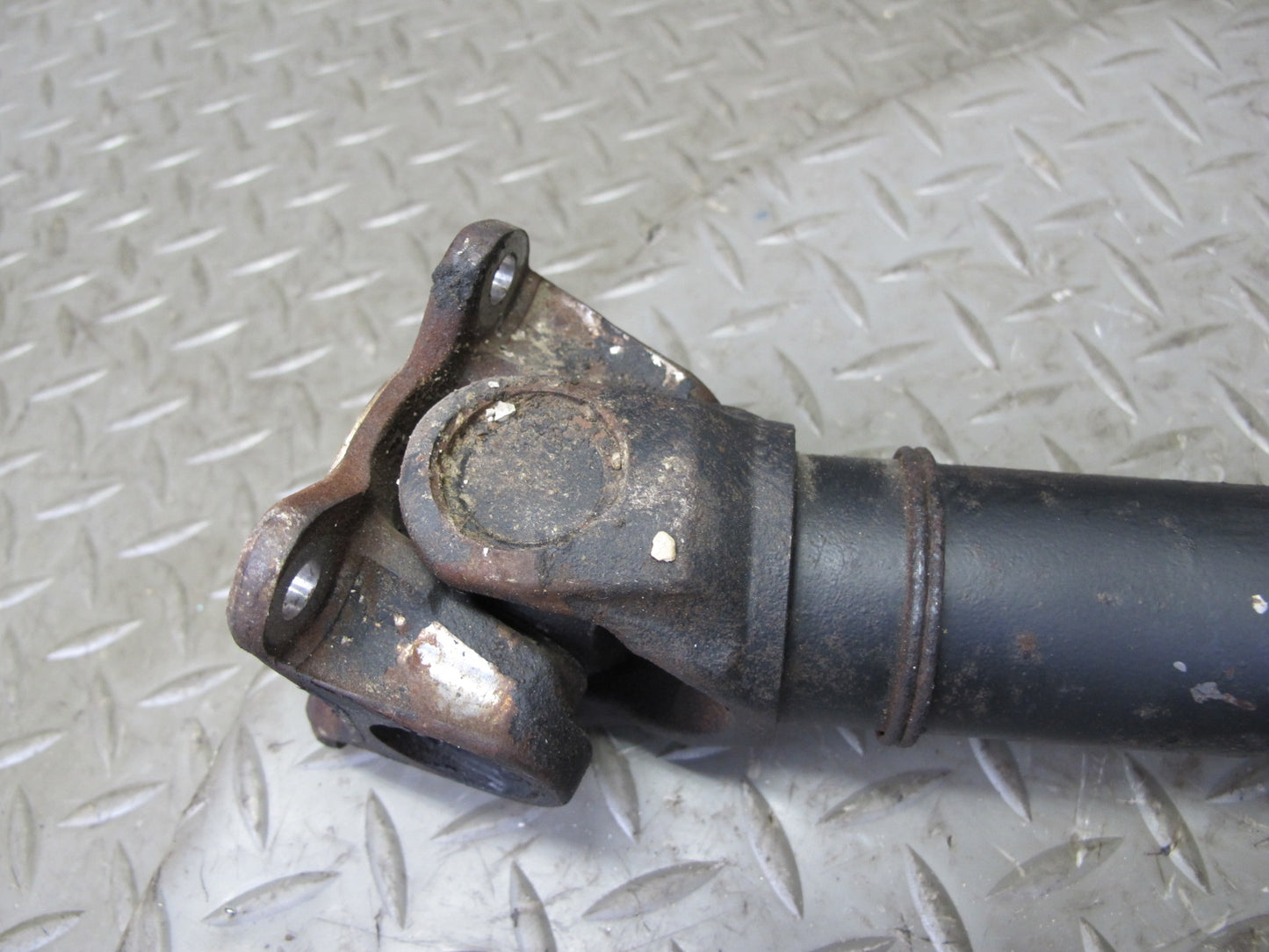 2008-2014 BMW E71 X6 X6M AWD Front Driveshaft Drive Shaft 8605866