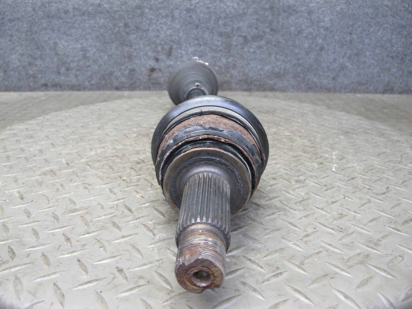 2010-2014 BMW E71 X6M AWD Front Left Suspension Axle Shaft 7622883