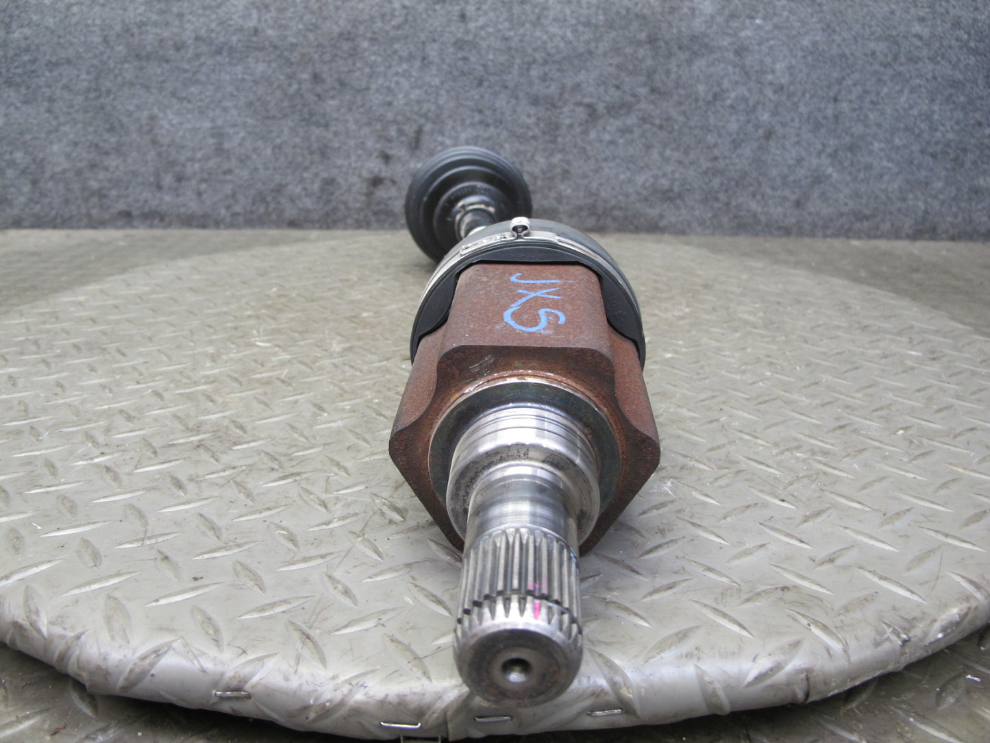 2010-2014 BMW E71 X6M AWD Front Left Suspension Axle Shaft 7622883