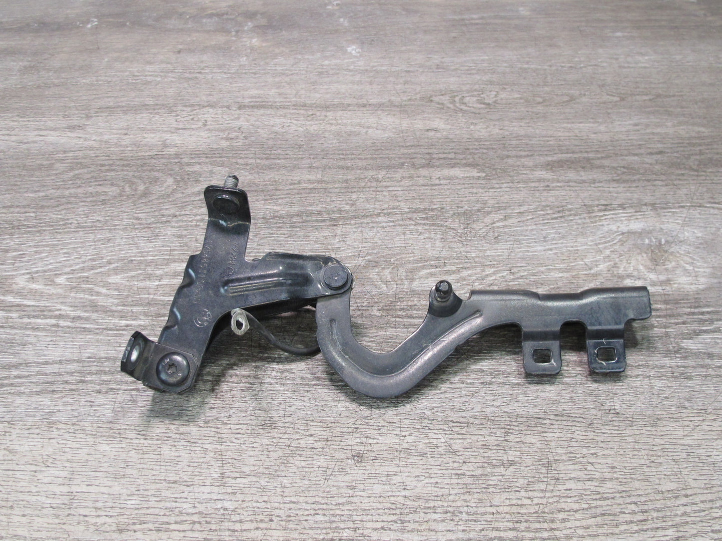 2012-2018 BMW F12 M6 Convertible Rear Left & Right Trunk Lid Liftgate Hinge Set