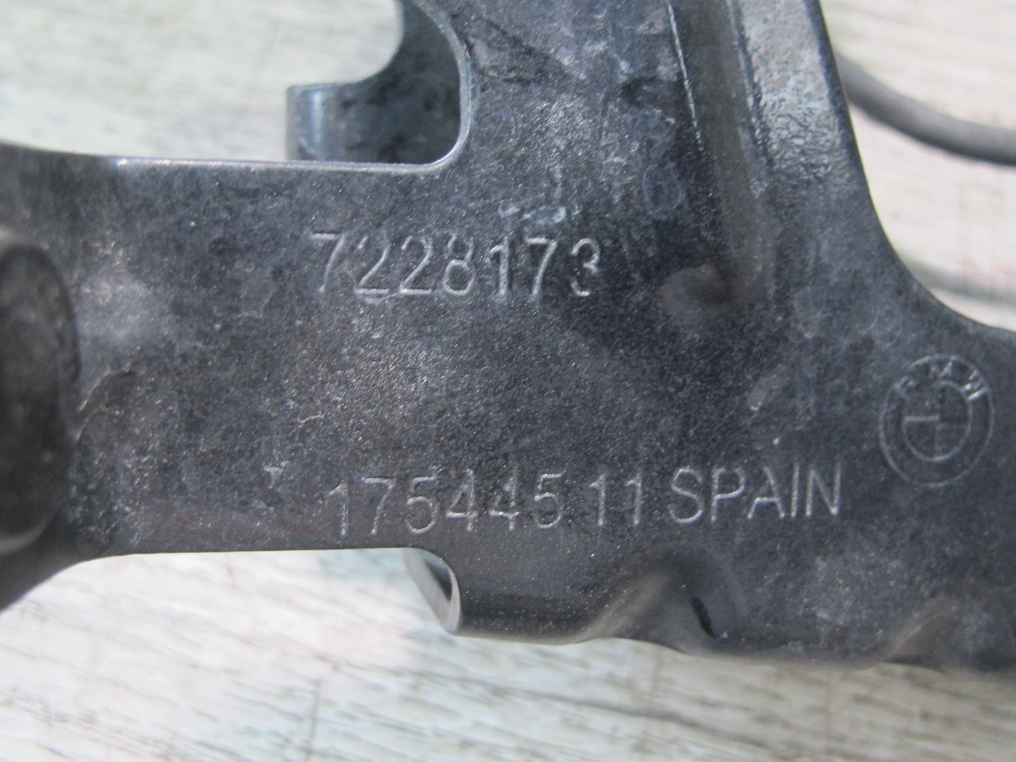 2012-2018 BMW F12 M6 Convertible Rear Left & Right Trunk Lid Liftgate Hinge Set