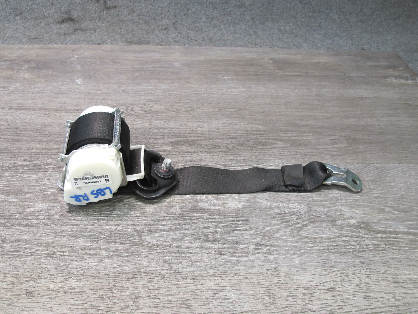 12-18 BMW F12 M6 REAR RIGHT & LEFT SIDE SEATBELT RETRACTOR SET OEM