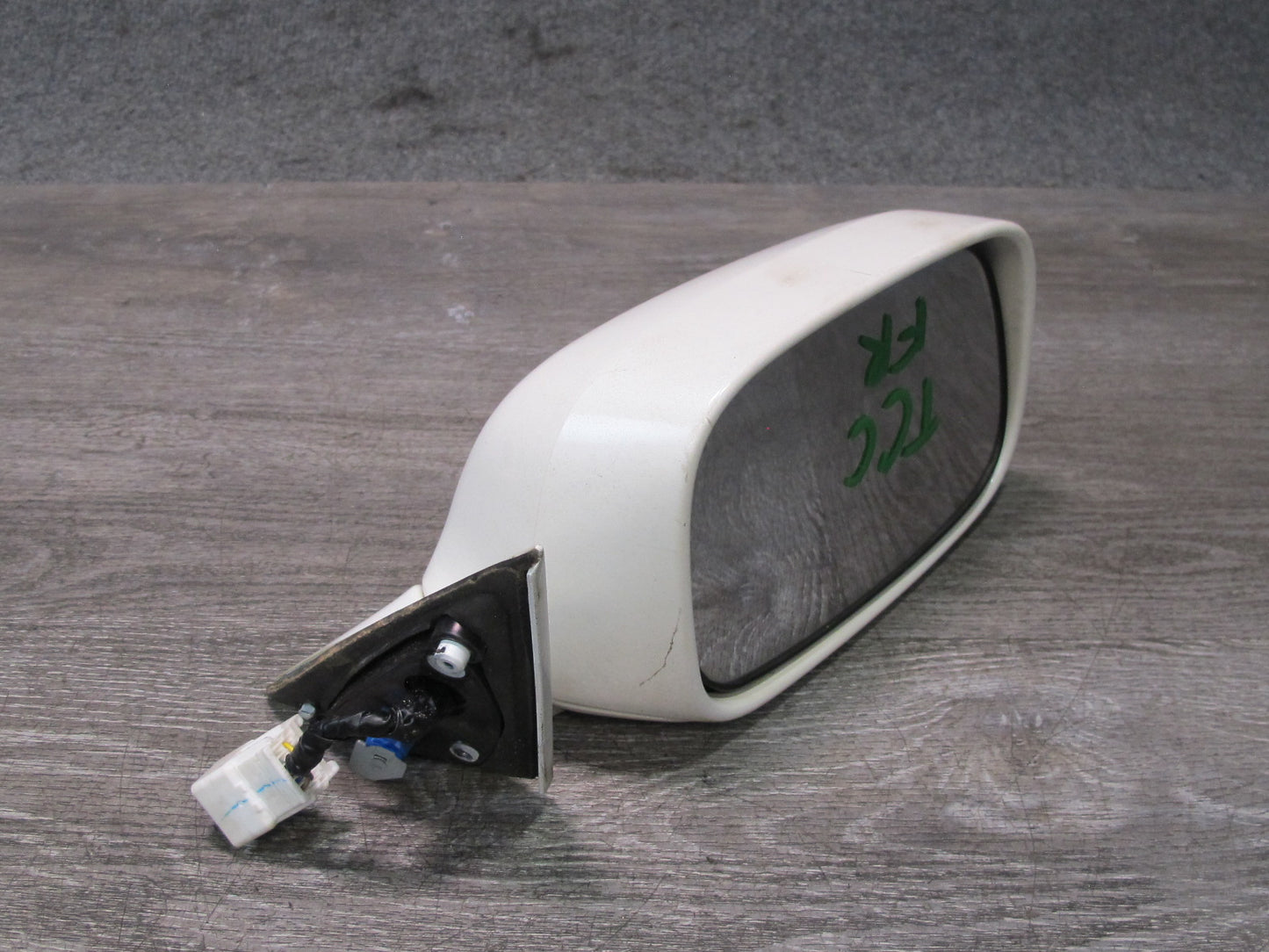 95-97 Toyota Celsior RHD Left & Right Side View Door Mirror White w Switch OEM