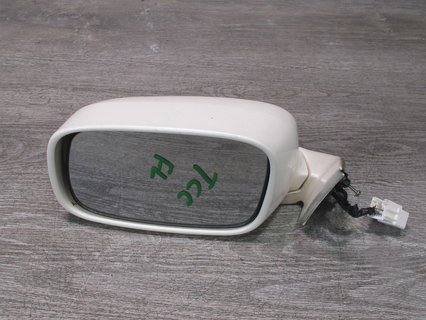 95-97 Toyota Celsior RHD Left & Right Side View Door Mirror White w Switch OEM