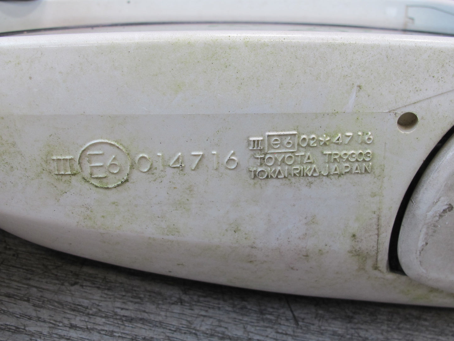 95-97 Toyota Celsior RHD Left & Right Side View Door Mirror White w Switch OEM