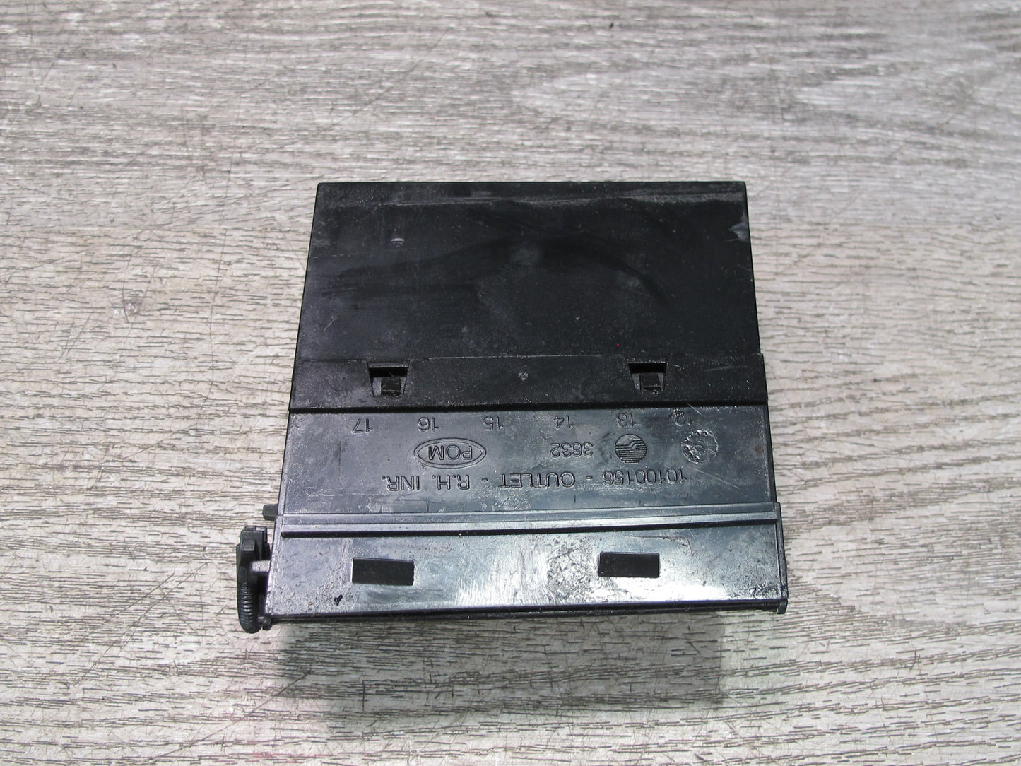 90-91 Chevrolet Corvette C4 10pcs Dash Dashboard AC Air Vent Trim Grille Set OEM