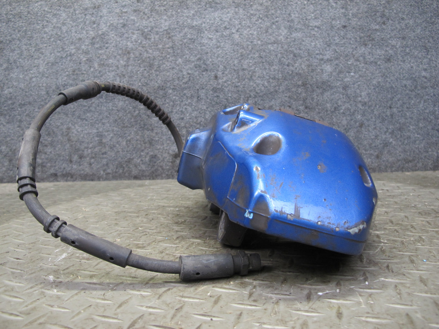 2013-2014 BMW E70 E71 X5M X6M Front Left & Right Brembo Brake Caliper Set of 2