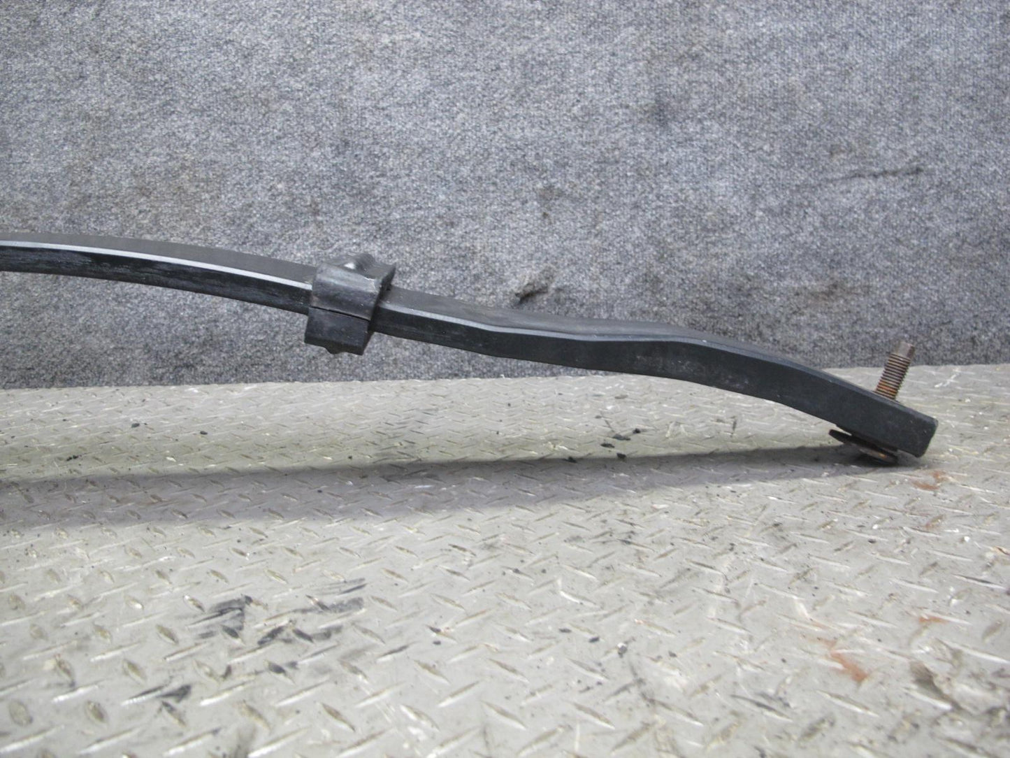 97-04 Chevrolet Corvette C6 A/T Front Suspension Mono Leaf Spring 22146483 OEM