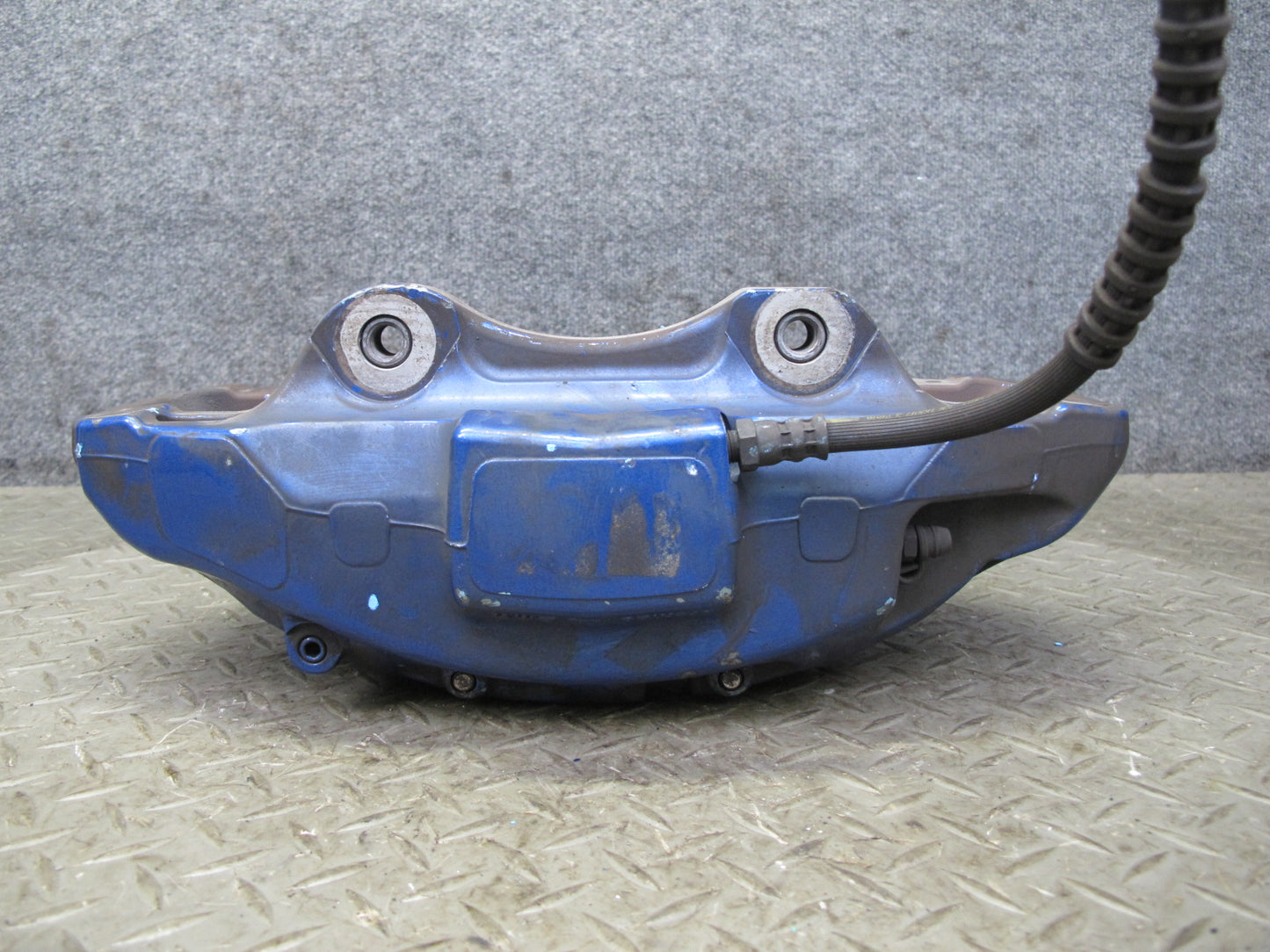 2013-2014 BMW E70 E71 X5M X6M Front Left & Right Brembo Brake Caliper Set of 2