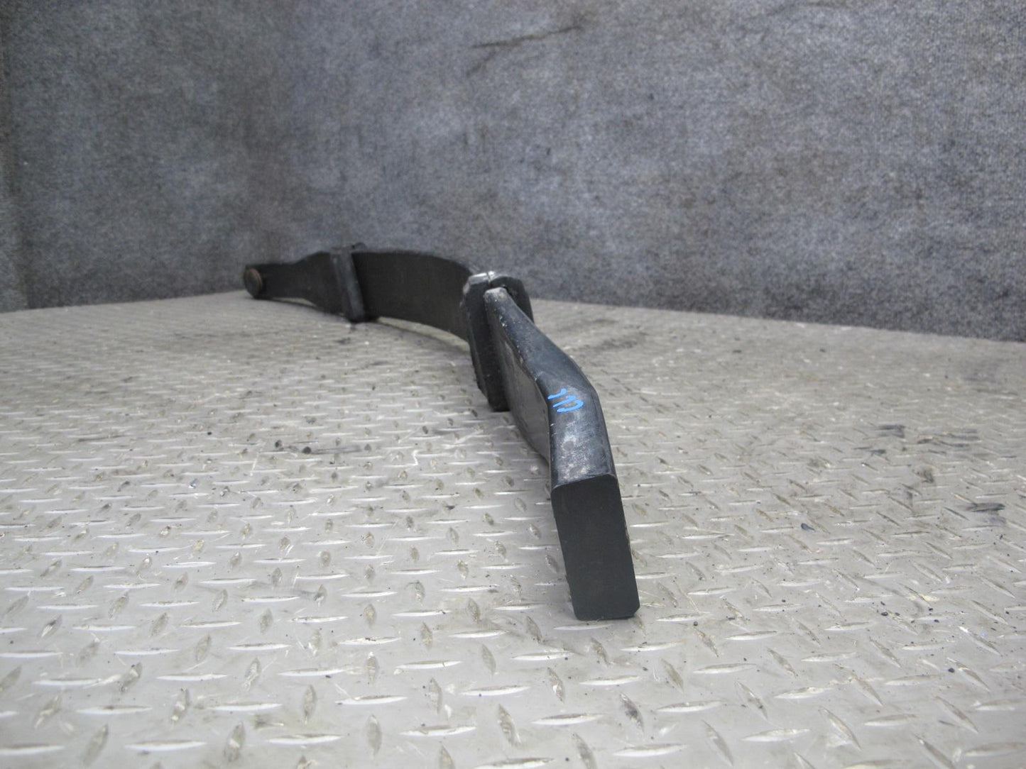 97-04 Chevrolet Corvette C6 A/T Front Suspension Mono Leaf Spring 22146483 OEM