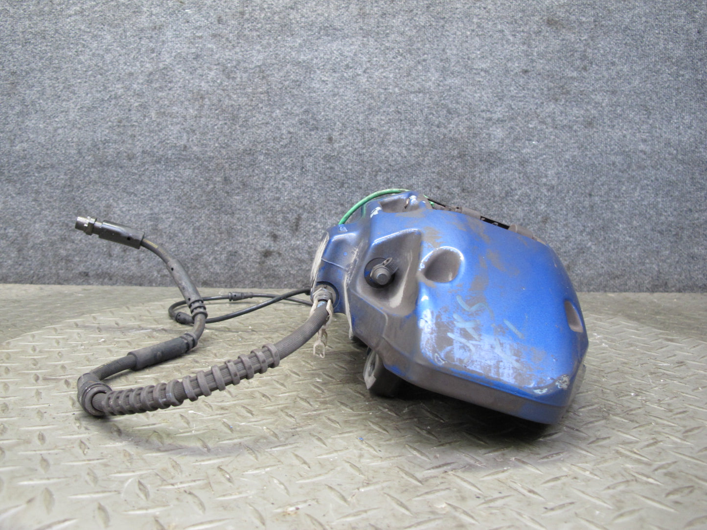 2013-2014 BMW E70 E71 X5M X6M Front Left & Right Brembo Brake Caliper Set of 2