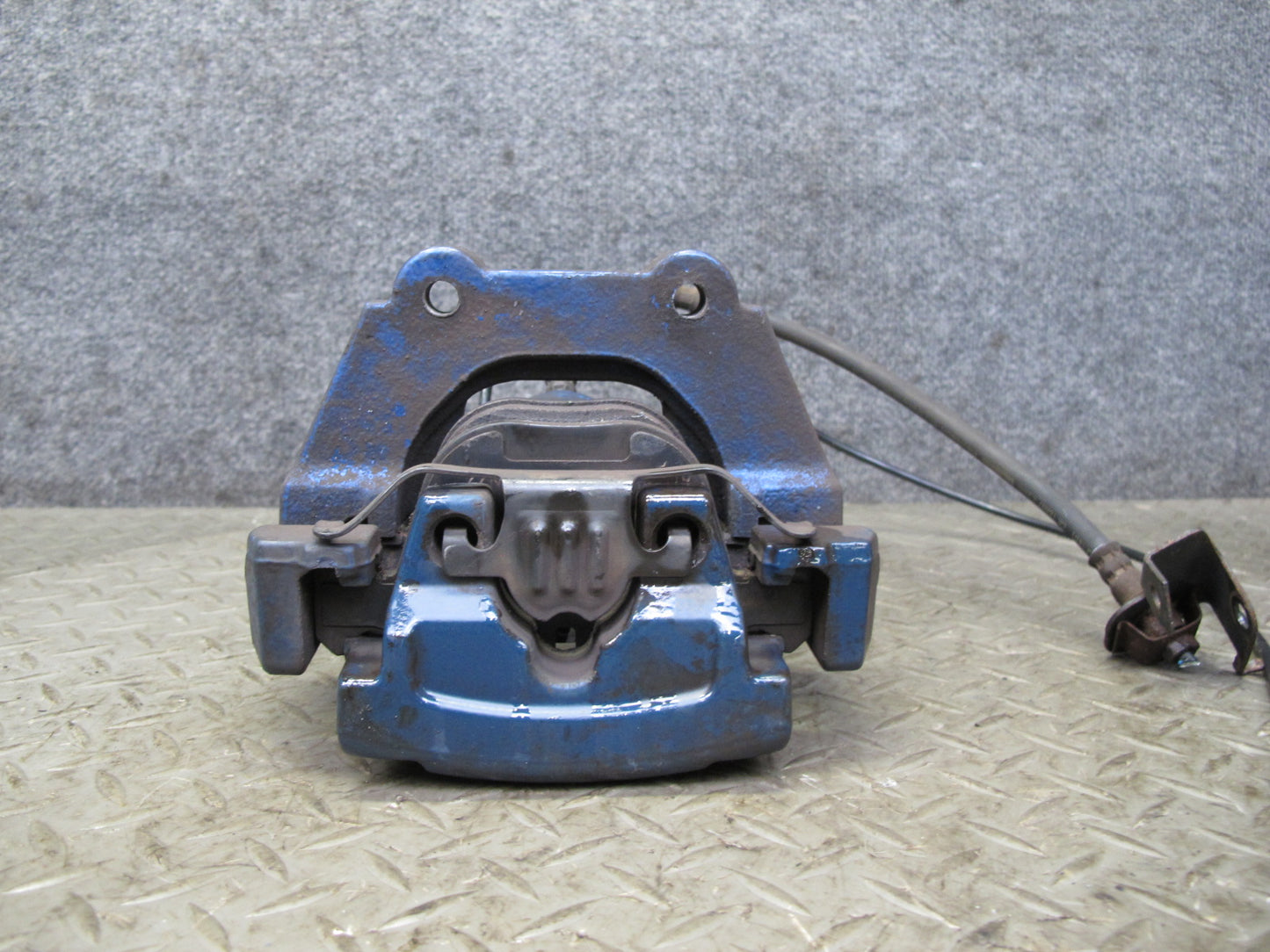 2013-2014 BMW E70 E71 X5M X6M Rear Left & Right Brembo Brake Caliper Set of 2