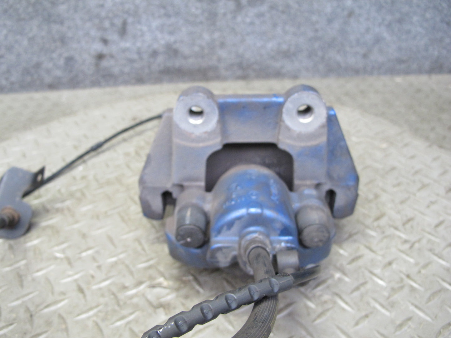 2013-2014 BMW E70 E71 X5M X6M Rear Left & Right Brembo Brake Caliper Set of 2