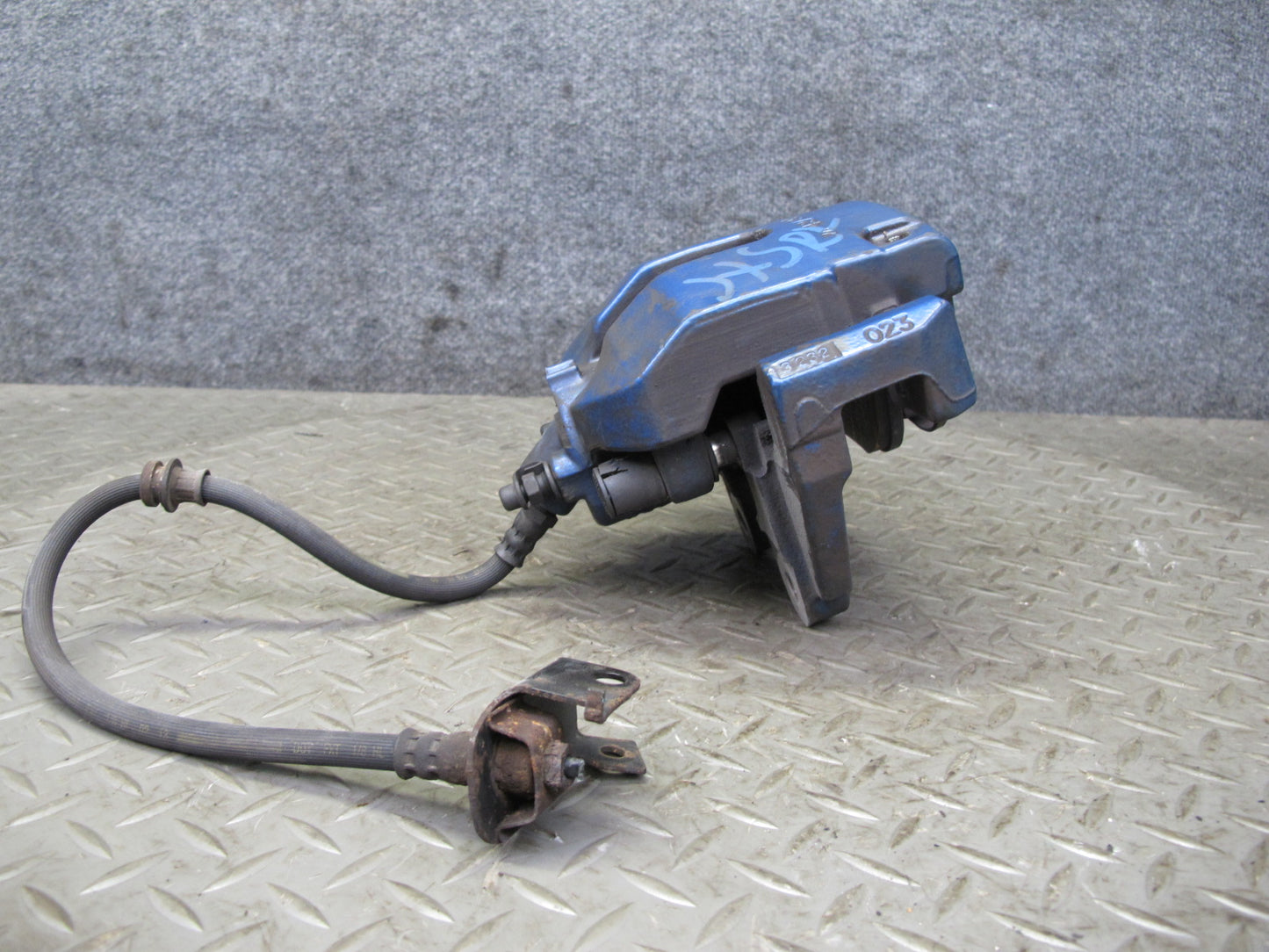 2013-2014 BMW E70 E71 X5M X6M Rear Left & Right Brembo Brake Caliper Set of 2